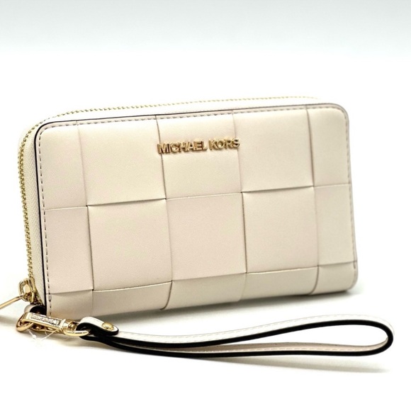 Michael Kors Jet Set Travel Large Flat MF Phone Case Wallet Light Cream - Picture 4 of 9